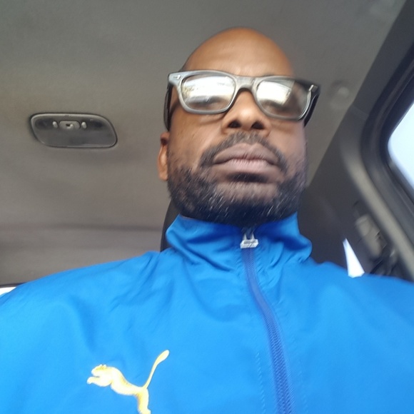 Meet your Posher, Frantz - Picture 1 of 1